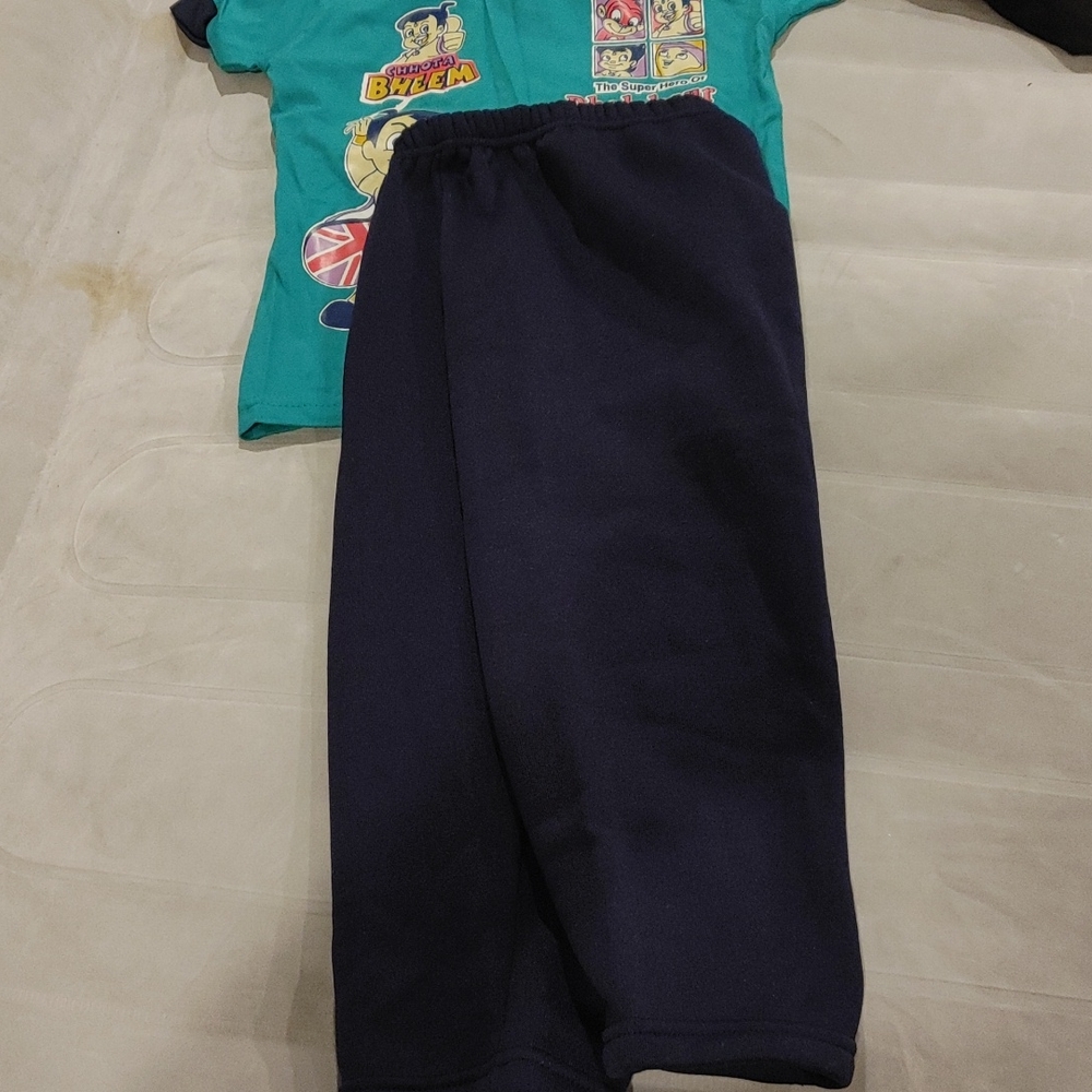 Matching set - Picture 2 of 3